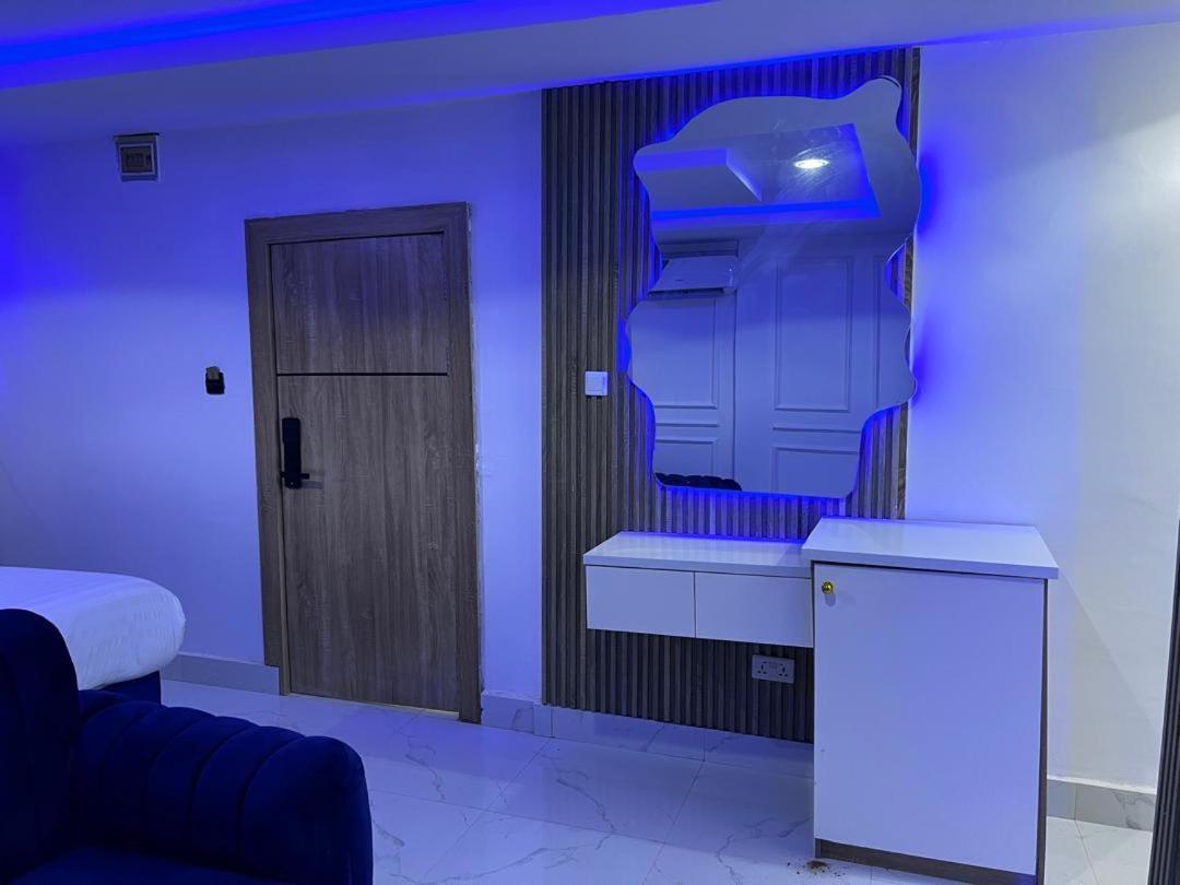 Villa Palazzo Hotel 2 Ikeja Kültér fotó
